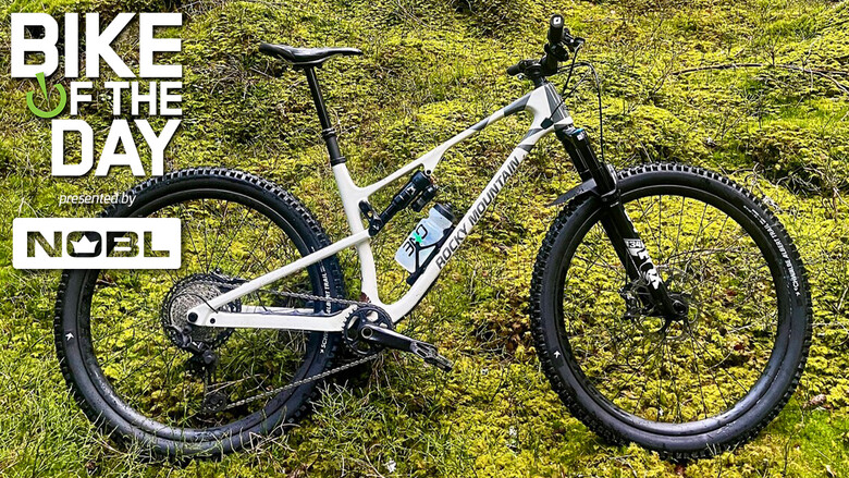 Commencal MAX MAX Atherton Bike - Reviews, Comparisons, Specs